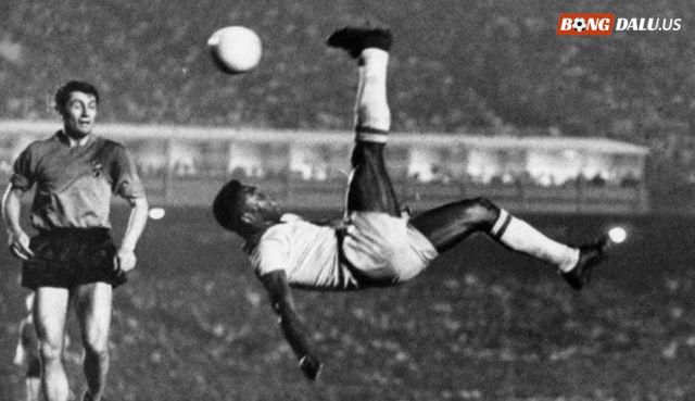 Những huyền thoại mở đường cho kỷ nguyên ghi bàn