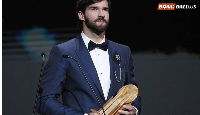 Lịch sử phát triển giải thưởng Găng Tay Vàng World Cup